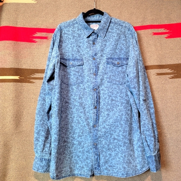 Mossimo pattern jean button down - Picture 1 of 3